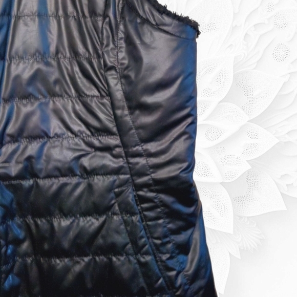 Nicole Miller Original Black Puffy Vest - Picture 3 of 5